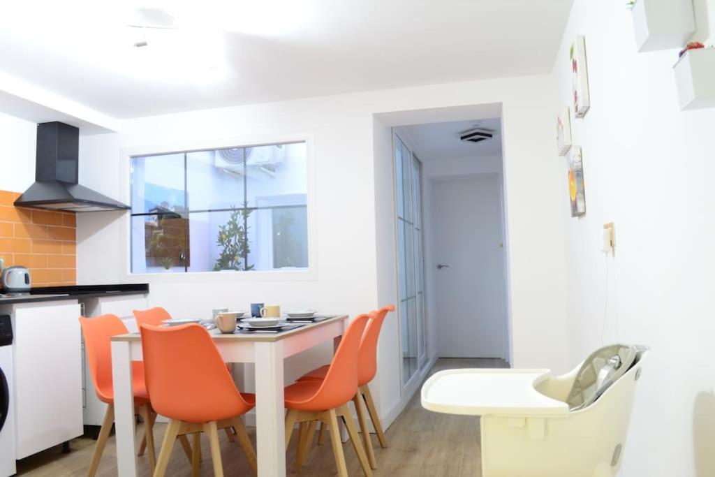 Casa En Alquiler Vacacional En 알칼라데에나레스 외부 사진