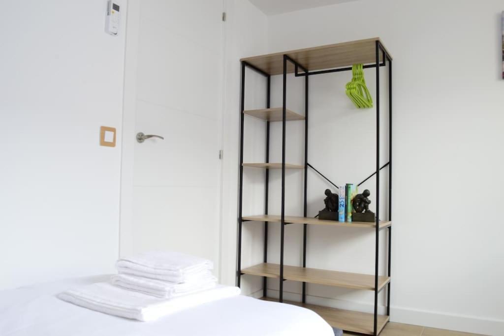 Casa En Alquiler Vacacional En 알칼라데에나레스 외부 사진