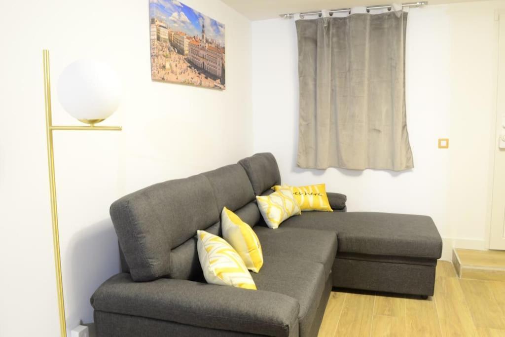 Casa En Alquiler Vacacional En 알칼라데에나레스 외부 사진